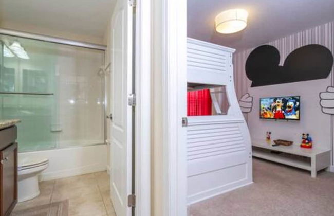 Gorgeous 6 Bedroom w Pool Paradise Palms - Foto 51