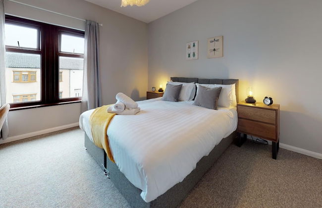 Stayzo 2BR House Accommodation in Peterborough - Foto 3