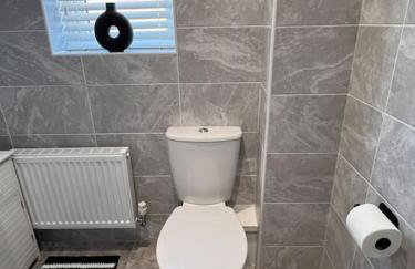 Beautiful 3 Bed Detached House in Grimsby - Foto 13