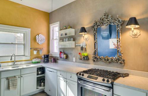 Deck and Home Office Walkable Albuquerque Home - Photo 10