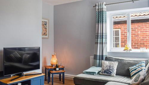 Harbour Hideout - Photo 2