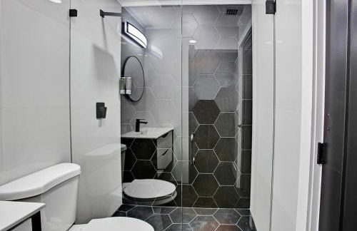 Coral Lane by Rove Travel - Home with Pool & BBQ - Foto 40