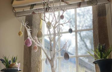 The Entire Coach House at Middleton Hall, Three Bedroom Holiday Home - Photo 10