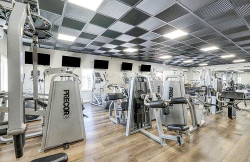 Top-Floor Balcony and Serene Views Huddleston Condo - Foto 33