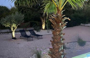 Maison avec piscine et jacuzzi proche de la rivière idéale pour un séjour détente - Photo 18