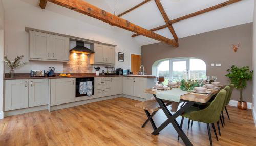 Luxury Barn - Hot Tub, Views, Stunning Location! - Pass the Keys - Foto 3, Other