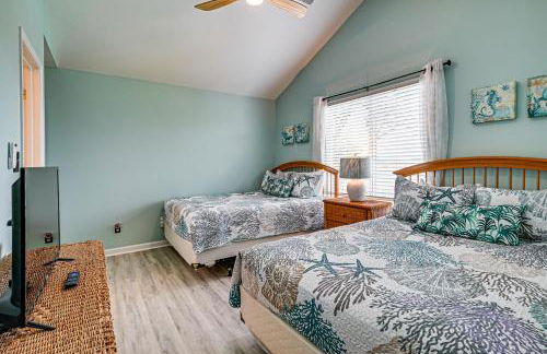 Walk to Ocean Surfside Beach Gem with Private Pool - Foto 14