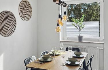 MEGHA Living - 2 Zimmer Appartments mit Küche - Zentral - Foto 42