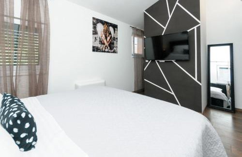 Villa Marta Luxury House with Heated Pool - Foto 25