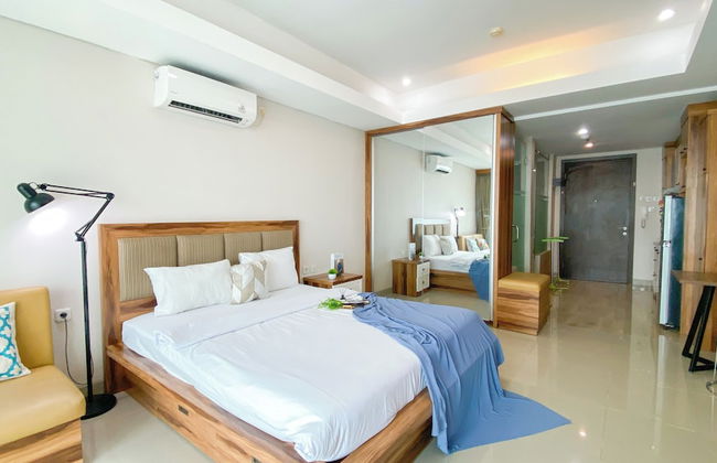 Big And Comfy Studio At Kemang Village Apartment - Foto 3