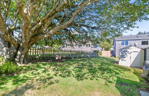 Historic Oceanside Cabin with Peek-a-boo views dog friendly - Foto 14