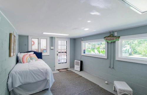 Dozing on Dog River- River Access Dock Yard - Foto 27