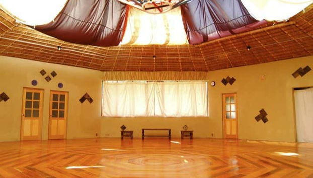 Una delle sale in cui si svolge il ritiro spirituale