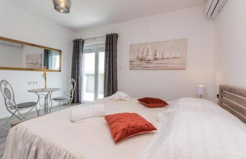 4 Bedroom Cozy Home In Donja Jagodnja - Foto 32