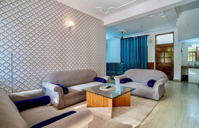 White House By The Ganges - Foto 2