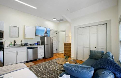 Modern Victorian Studio - Steps to Cleveland Clinic - Foto 5