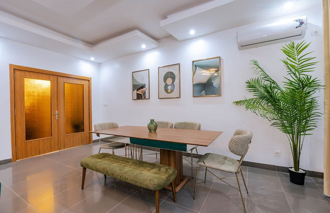 Lighthouse Signature Suites - Photo 60