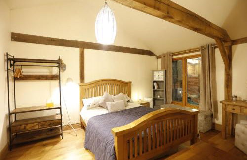 Rushmoor Retreat, Cosy with Outdoor Pizza Oven - Photo 29