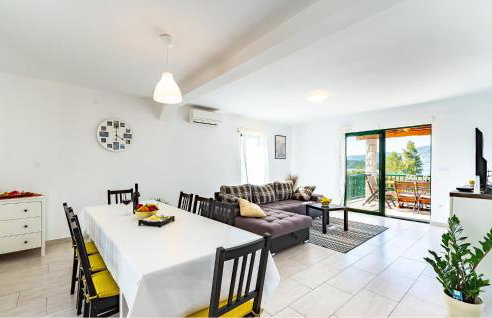 Beautiful Home In Pupnat - Photo 25