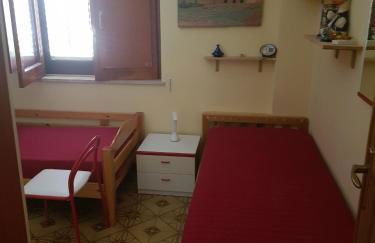 Villa del Golfo Urio with swimming pool shared by the two apartments it is essential to have a car - Foto 14