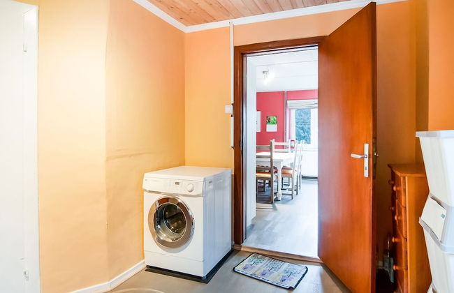 Tranquil Holiday Home With Private Garden - Photo 25