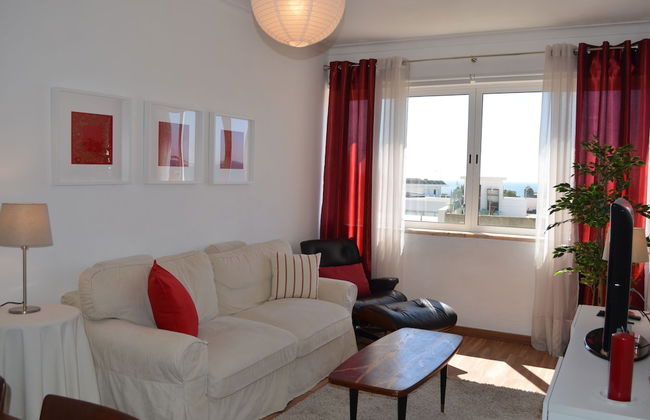 Cozy Apartment in Estoril - Photo 10