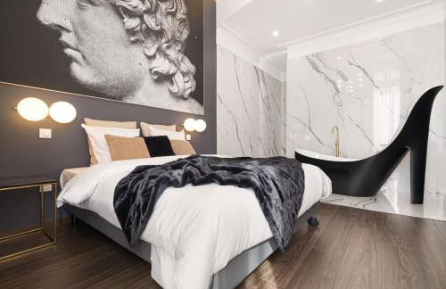 Legend Majestic - Baignoire chaussure - TV Miroir - Parking Privé GRATUIT - Foto 3