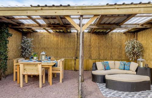 1 Bed in Whitegate 91266 - Photo 25