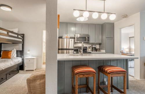 Crestview #3 bldg C 1 Bedroom plus Den / 2 Bathroom, close to town shuttle and short walk to village - Foto 12