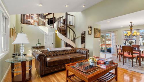 Hot Tub, Electric Bikes, Solo Stove, Projector, Smores - Foto 2