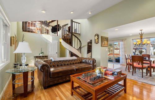 Hot Tub, Electric Bikes, Solo Stove, Projector, Smores - Foto 2