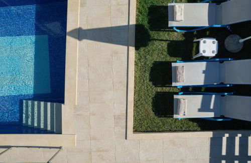 7 bedroom villa with pool, 700m from the beach! - Foto 54