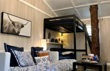 Modern Treehouse Rental with Pool for Glamping in Florida - Foto 8