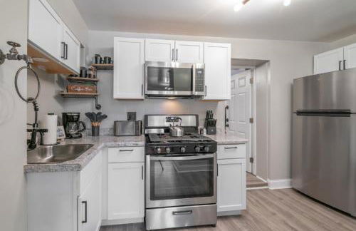 Pool Table, Arcade, Darts, 3 Car Garage, Sleeps 20 - Photo 14