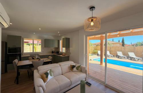 CALA CORSICA - Villas 5 Etoiles T5 Piscine privée - Villa T4 Piscine privée chauffée - Villa T3 Piscine partagée - Internet Fibre - Entièrement Climatisée à Lecci de Porto-Vecchio Cala Rossa - Foto 14