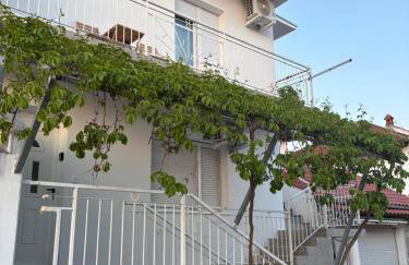 Modern Studio Apartment Iva with Balcony, Free Parking & Wi-Fi, Zadar - Foto 22