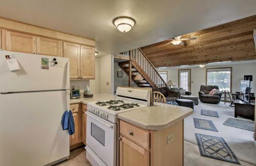 Lakefront Home with Seasonal Dock - 2 Mi to Skiing! - Foto 13