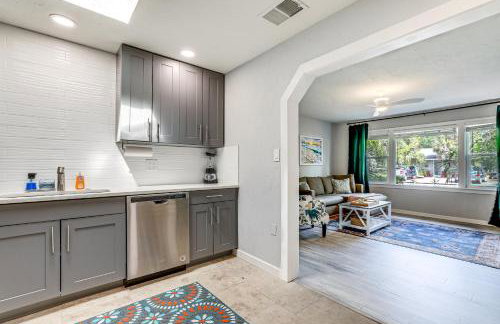 Idyllic Sarasota Home with Yard 2 Mi to Beach! - Foto 8