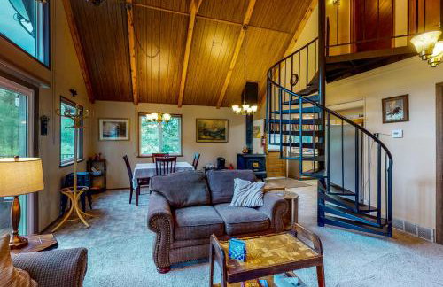 Deck and Mtn Views! Family A-Frame Cabin in Bailey - Foto 6