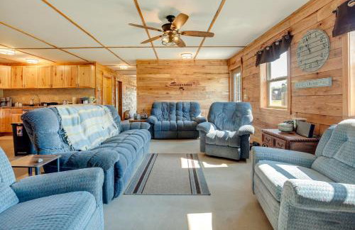 Toivola Home with Fire Pit 8 Mi to Lake Superior! - Foto 9