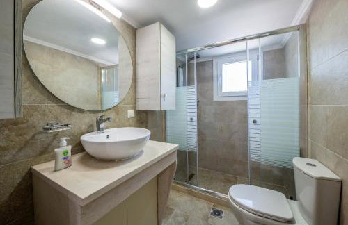 Family Villa Portes with panoramic view! - Foto 10