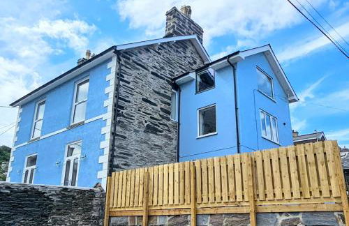 Porthmadog, Sleeps 11, 5 Bedrooms, 5 Bathrooms, Mountain Views - Photo 3