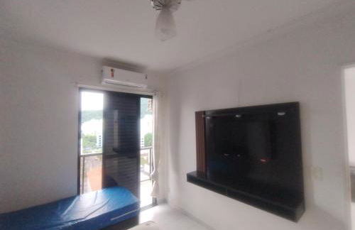 Apto Guarujá Enseada Wi-Fi Piscina 1 dorm - Foto 13