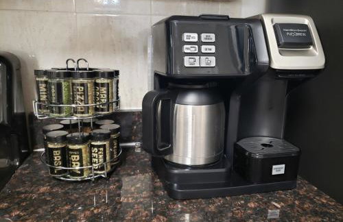 NYC Escape Easy Transit Easy Parking Quiet Area - Foto 4