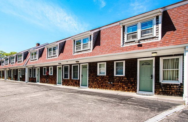 Cape Winds Resort - Photo 32