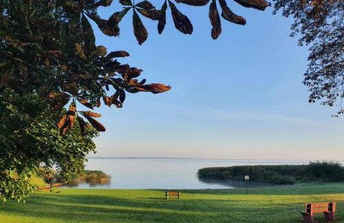 Gesindehaus am Schloss Kummerower See - Foto 1