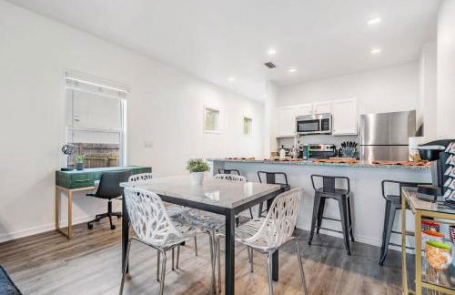 Downtown Tampa Walk to Restaurants Renovated - Foto 4