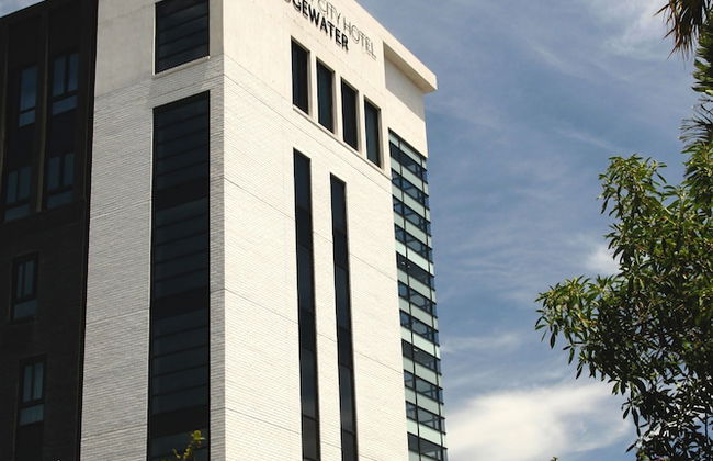 Bridgewater by Smart City Stays - Photo 13