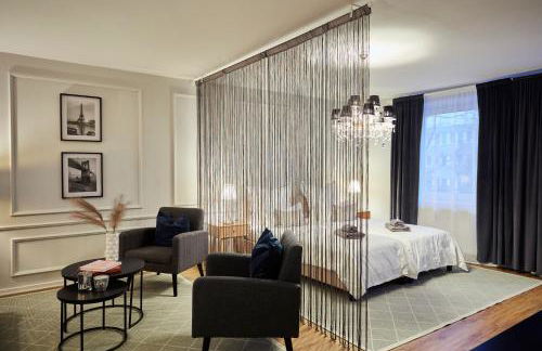 R B Apartment am Airport Hamburg - 1-4 Personen - Küche - Smart TV - Waschtrockner - kostenloser Parkplatz - perfekt für Geschäftsreisende und Familien - Foto 13