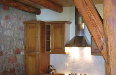 Lozère St Alban Aubrac Margeride gîte 4 étoiles 8 personnes au calme près nature - Foto 9